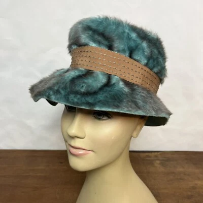 Chapéu Cloche Feminino Vintage Schiaparelli Paris Pele Azul-petróleo Tamanho XS - Imagem 1 de 4