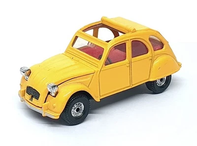 Corgi Diecast 15425G - Citroen 2CV6 - Yellow - Image 1 of 4