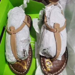 Neu Größe 13 Sam Edelman Kinder Mädchen Gigi Mini Sandale Mandel Lack - Bild 1 von 6