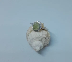 Bague réglable sertie d'une préhnite et zirconium argent 925 rhodié création - Photo 1/9