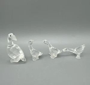 Swarovski Figuren - Mutter Gans und 3 Gänseblümchen (Tom, Dick & Harry) ohne Karton - Bild 1 von 14