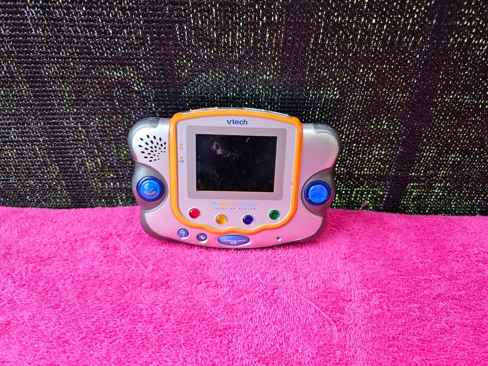 VTech VSmile Pocket Learning System Handheld Games Console (For Parts/as-is) - Image 1 of 4