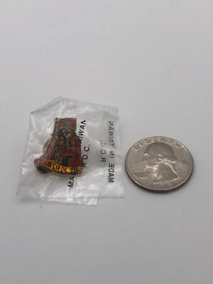 Vintage 1980's Alabama Crimson Tide Team Logo Lapel Pin - Image 1 of 2