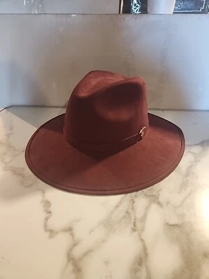 Sombrero de Vaquero para Mujer Texana Eagle Emblema Rojo Granate Occidental Talla M Gamuza Textura Foto 1 de 4