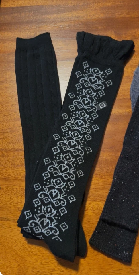 2 pares de calcetines hasta la rodilla tejidos con cable acanalado negro + negro y marfil Argyle diamante para mujer Foto 1 de 1