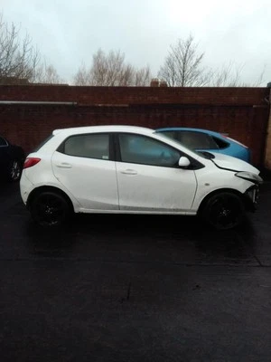 LUZ TRASERA IZQUIERDA MAZDA 2 MK2 DE 2007 - 2015 D65151160 Foto 1 de 4