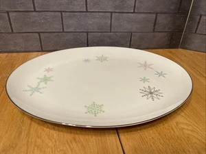 "Servidor ovalado Harmony House Snowflake 14"" X 10 1/2"" hecho en Japón" - Imagen 1 de 6