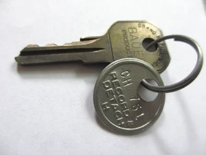 Vintage RV Trailer Camper Compartment Door Hatch Key CH751 CH 751 Record Detach - Picture 1 of 4