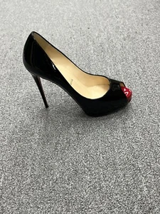 Christian Louboutin Very Prive 120 Black Patent Leather Pumps SZ 36 1/2 - Picture 1 of 4