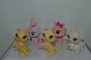 Kitty Club~3 Fuzzy Flocked Cats With Blinking Eyes~1 Cat~1 Bunny~Whatnot Toys - Picture 1 of 3