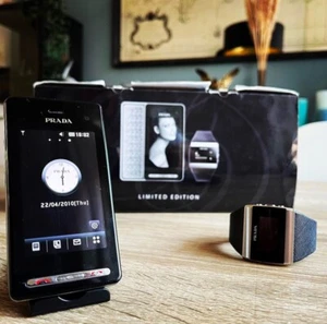 LG Prada II KF900 Limited Edition with Prada watch - Afbeelding 1 van 5