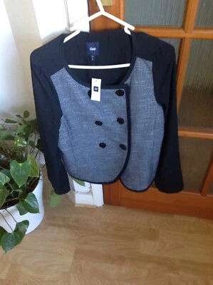 NWT GAP LADIES JACKET SIZE L - Image 1 of 4