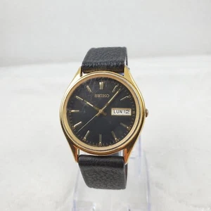 RARE VINTAGE SEIKO 7N43-8A99 BLACK JAPAN MOV'T MEN'S WATCH NEW BATTERY - Picture 1 of 10