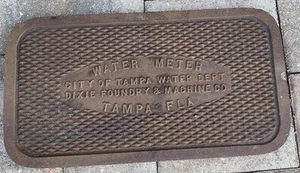 VINTAGE DIXIE FOUNDRY CITY OF TAMPA FL. WATER DEPT. HEAVY CAST IRON METER COVER - Imagen 1 de 6