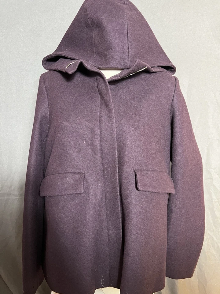 Chaqueta con capucha acampanada violeta COS para mujer mezcla de lana, posible para maternidad Foto 1 de 4