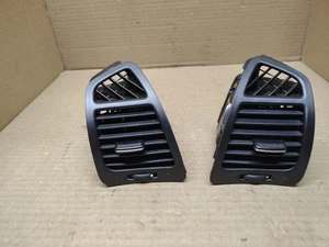Kia Sorento 2012-13 ventilaciones de aire exteriores 97490-1U000 - Imagen 1 de 6