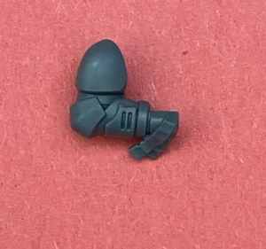 NUEVO Space Marine Primaris STERNGUARD BRAZO DERECHO DESPLAZAMIENTO - Bits 40K - Imagen 1 de 1