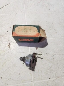 1959 – 1965 GMC General Motors NOS Windshield Wiper Switch GM # 1998729 - Picture 1 of 3