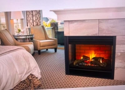 Chimenea de gas de ventilación directa con núcleo derecho/izquierdo Majestic 36" con sistema de encendido táctil Foto 1 de 2