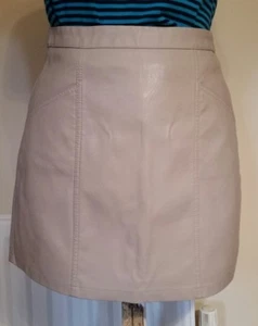 NEW LOOK GREY PU Faux LEATHER 17" A-Line Mini SKIRT S uk6eu32us2 Waist w26i w66c - Picture 1 of 4