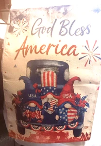 Patriotisches 12x18 "God Bless America" Patriotisches Auto mit 3 Trollen Gartenfahne - Bild 1 von 1