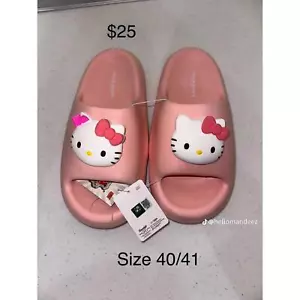Pink Hello Kitty Slides With Bow - Picture 1 of 1