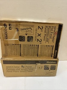 ⚡️COOPER LIGHTING 22FPSL2SCT3 Panel LED Metalux Ultra Thin 2x2' 120lm White - Picture 1 of 4