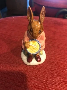 Doulton & Co. England, Buntie Bunnykins "Helping Mother" Figur - Bild 1 von 4