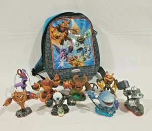 Skylanders Set de los 8 Gigantes Skylanders Personajes Figuras y Mochila de Almacenamiento - Imagen 1 de 12