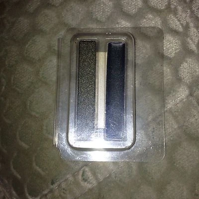 ACCESSORIZE  Hot Smudge Eyeliner/Shadow Duo, 4- Back Stage,- full size sample - - Image 1 of 4