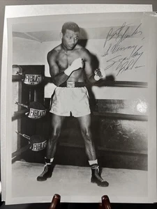 SUGAR RAY ROBINSON ~ Autographed/Signed 8x10 Photo ~ JSA COA Boxing Legend GOAT - Picture 1 of 5