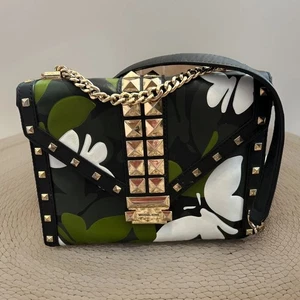 Michael Kors Butterfly Camo Crossbody Bag Studded Leather Medium Zip Chain Purse - Picture 1 of 8