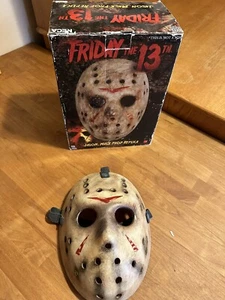 NECA FRIDAY THE 13TH JASON VORHEES MASK PROP MOVIE REPLICA 2009 RARE REEL TOYS - Picture 1 of 2