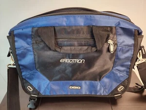 Ogio Corporate City Messenger Bag gepolsterte Hülle schwarz/blau Klassifizierung 03507 - Bild 1 von 6