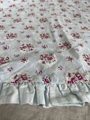 Caja Ventana Simply Shabby Chic Rosa Floral Azul Falso Rayas Tamaño Estándar Foto 1 de 4