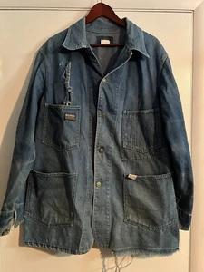 Vintage Osh Kosh B'Gosh Denim Jean Work Chore Coat Jacket Size 44 Long Thrashed - Picture 1 of 19