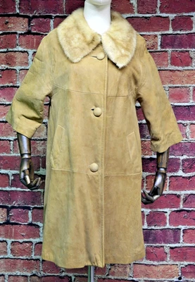 Vintage 1950s Tan Suede Swing Coat With Fur Collar - Image 1 of 4
