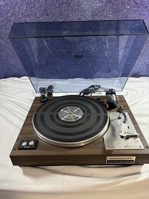 Tocadiscos Marantz 6100 vintage 1976-77 con lápiz óptico Shure 5x funcionando buen estado Foto 1 de 4