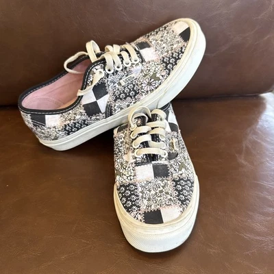Vans Classic Skate Shoes Pink Black Floral Patchwork Checkerboard W 8.5 Barbie - Image 1 of 4