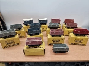 TRACKMASTER `OO GAUGE` By PYRAMID TOYS RARE WAGON RAKE BOXED PLEASE READ TRIANG - Picture 1 of 10