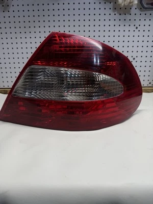 OEM Passenger Side Tail Light 2003–2009 Mercedes CLK320 CLK350 CLK500 CLK550 - Image 1 of 4