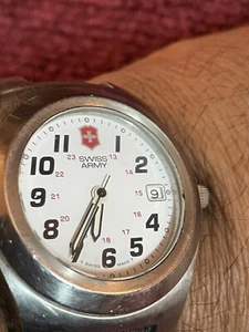 Men's Vintage Swiss Army Watch Infantry Model Silver Dial - Picture 1 of 10