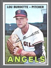 Lou Burdette California Angels 1967 Topps Baseball Card #265 (SET BREAK)