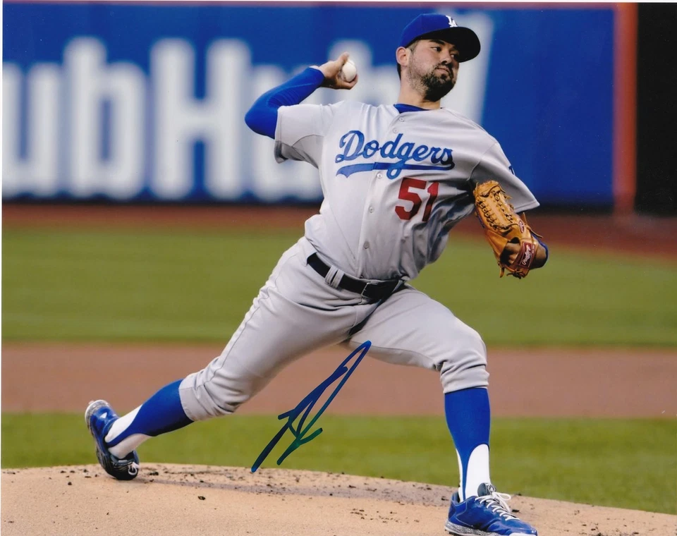 扎克·李 洛杉矶道奇队行动签名 8 x 10 — 第 1/1 张图片