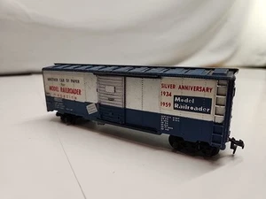 Vintage Mantua HO Model Railroader 25th Silver Anniversary 40’ Box Car - Picture 1 of 7