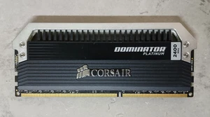 Corsair XMS3 Dominator Platinum 8GB, DDR3-2400, CL11-13-13-31 CMD16GX3M2A2400C11 - Bild 1 von 2