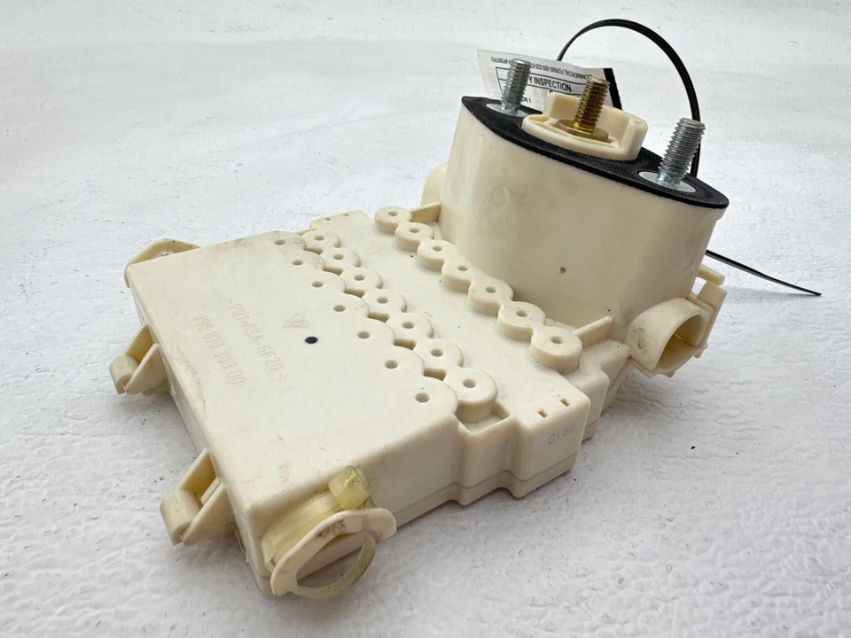 Relé de distribución de energía para caja de fusibles Porsche Boxster 1997-2004 OEM Foto 1 de 4