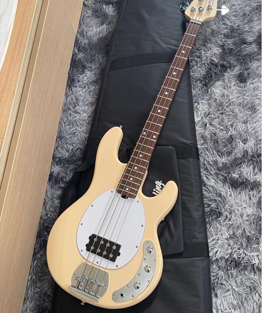 Musicman Stingray 4st USA 1991 Music Man 4 String Bass Guitars for