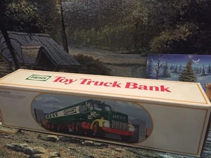 1984 Hess Spielzeug LKW Kraftstofftanker & Bank mit OVP & Einsätzen Hongkong - Bild 1 von 6