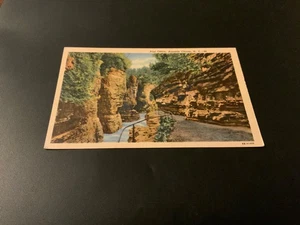 Ausable Chasm, N.Y. ~ Post Office - Linen - Unposted Vintage Postcard - Picture 1 of 2